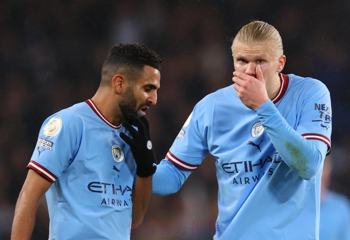 西媒：哈兰德是否加盟皇马 将影响本泽马是否续约